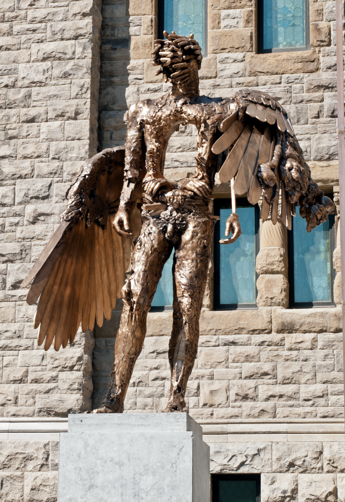 David Altmejd Né à Montréal en 1974
L'œil2010-2011
Bronze
Fonte Atelier du Bronze, Inverness (Québec) 355 x 248 x 235 cm