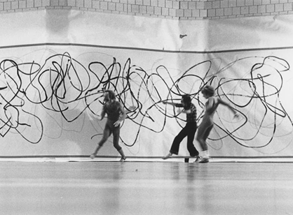 En savoir plus sur l’œuvre Marcel Barbeau, <i>Performance de Marcel Barbeau </i>avec la compagnie Anna Wyman Dance Theater, 1972″ />
    </div>
    <div class=