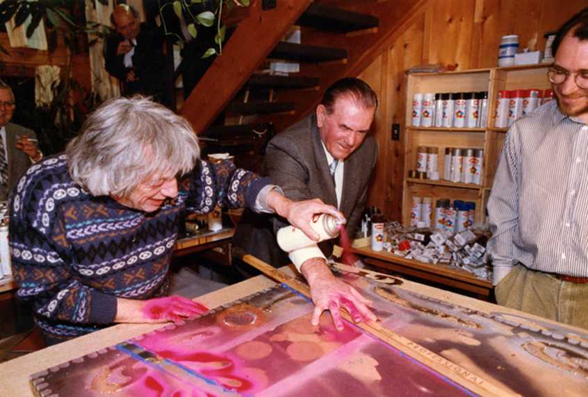 En savoir plus sur l’œuvre Maurice Richard se laissant asperger la main à la bombe aérosol